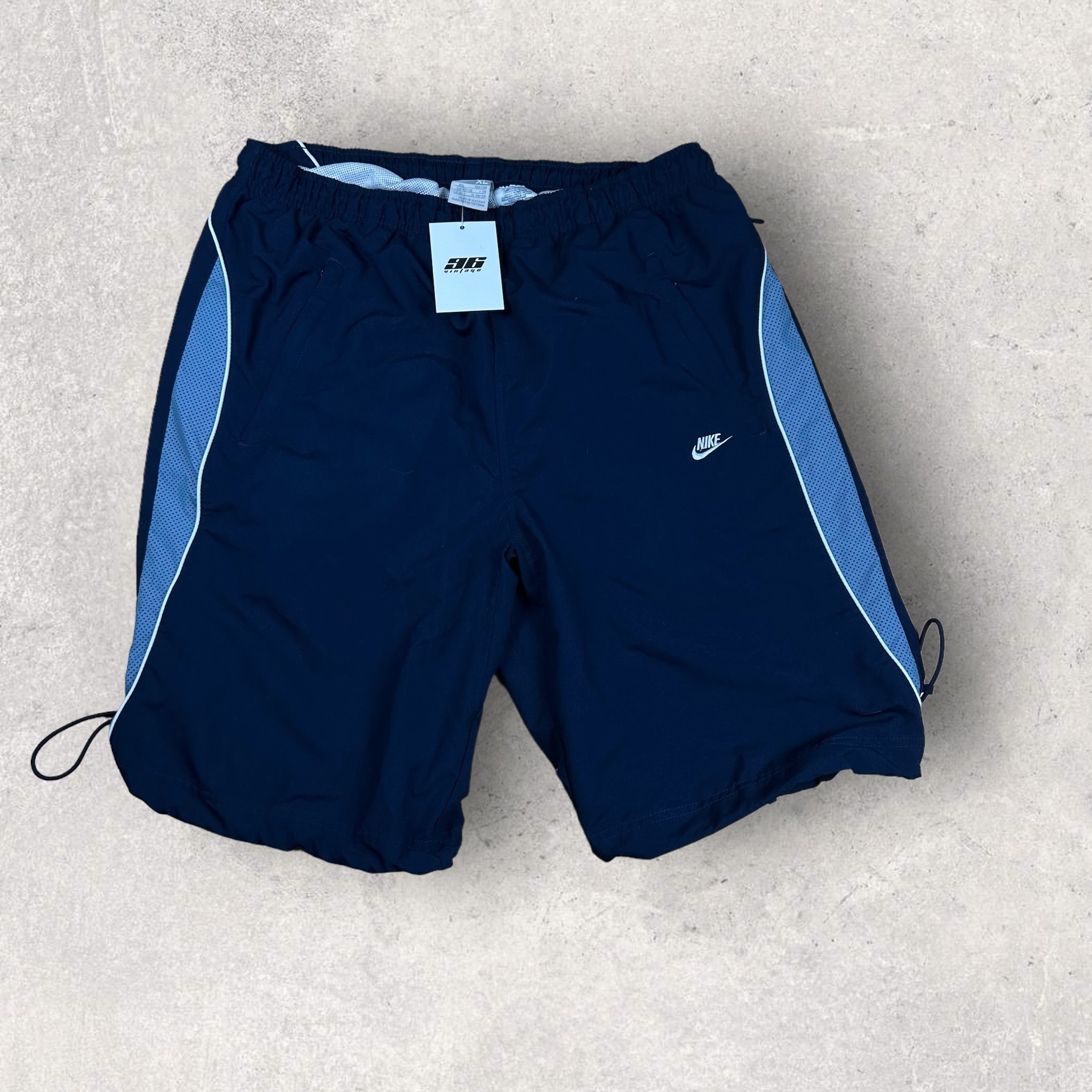Vintage Nike Shorts (XL)