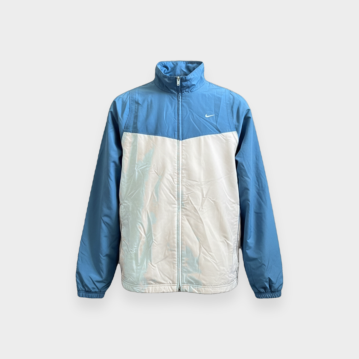 96VINTAGE Ghost-Mannequin — Vintage Nike Trackjacket (XL)
