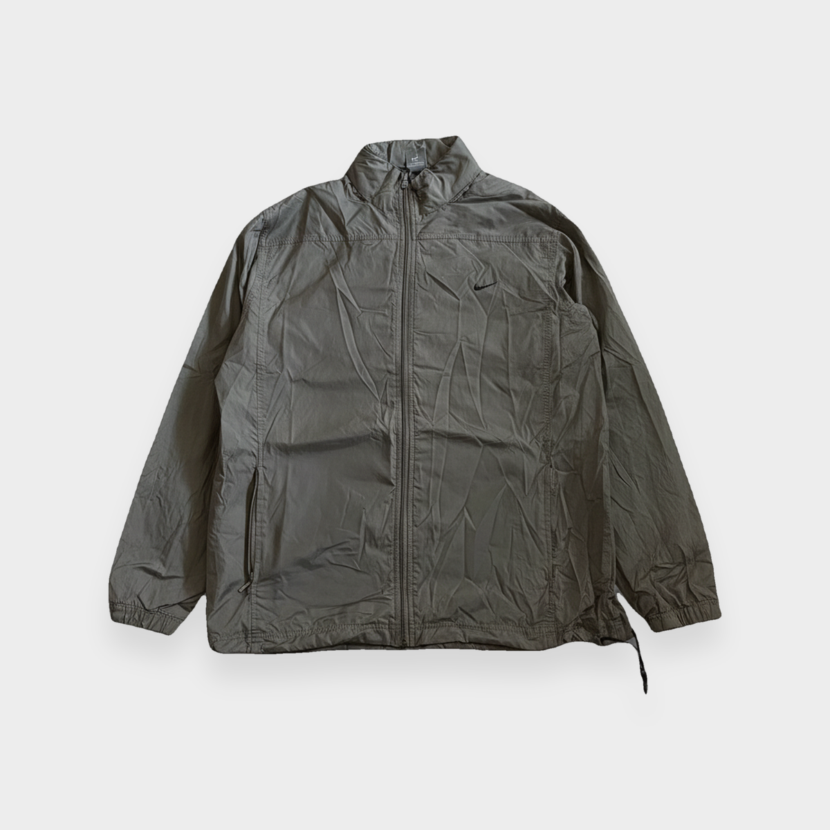 96VINTAGE Ghost-Mannequin — Vintage Nike Trackjacket (L)