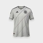 96VINTAGE Ghost-Mannequin — Vintage DFB Trikot (M)