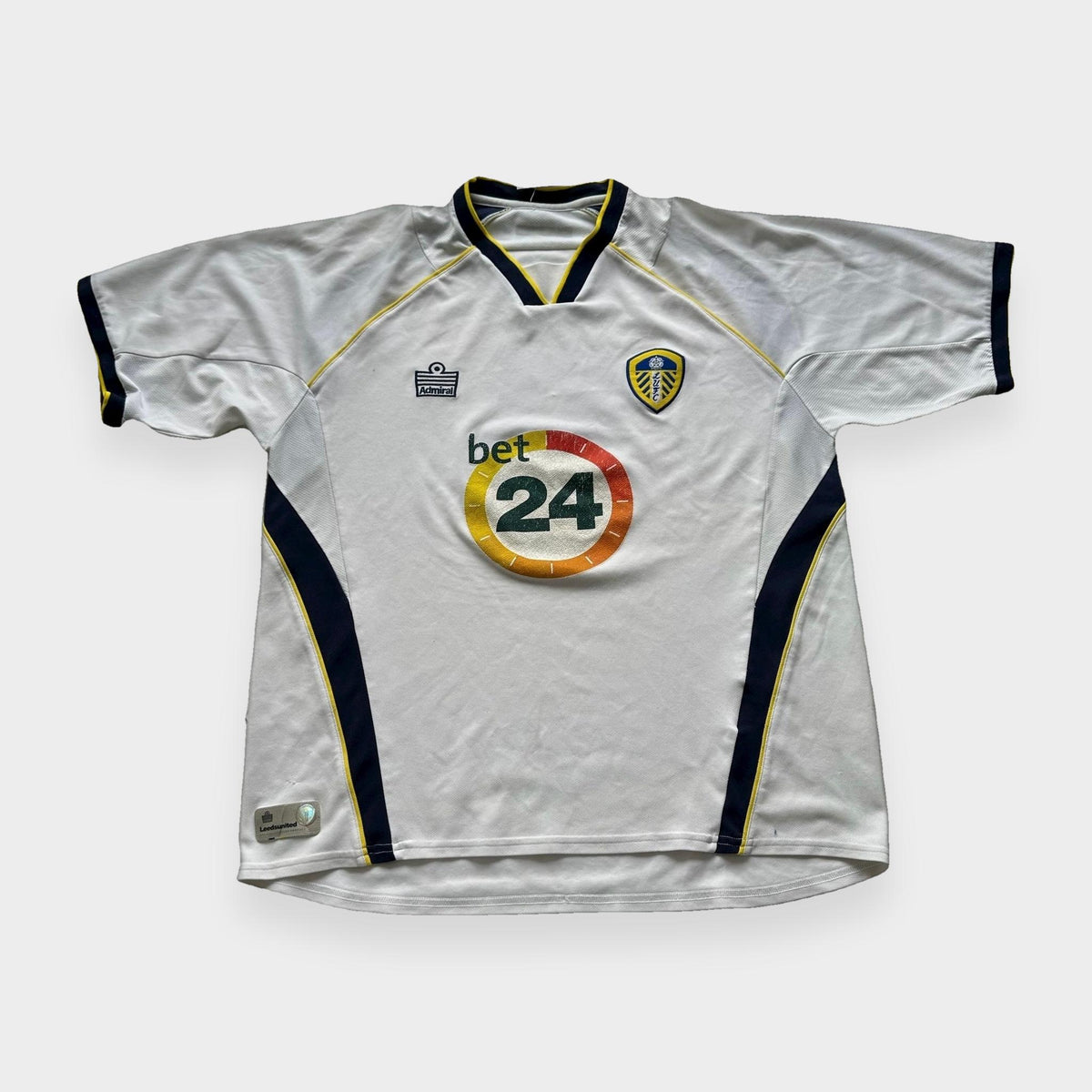 96VINTAGE Ghost-Mannequin — Vintage LUFC Trikot (M)