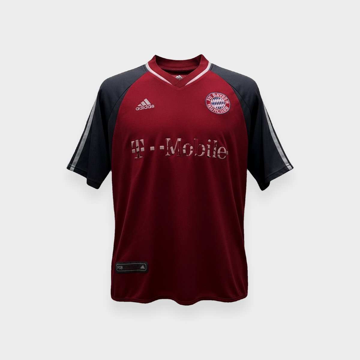 96VINTAGE Ghost-Mannequin — Vintage FC Bayern Trikot (M)