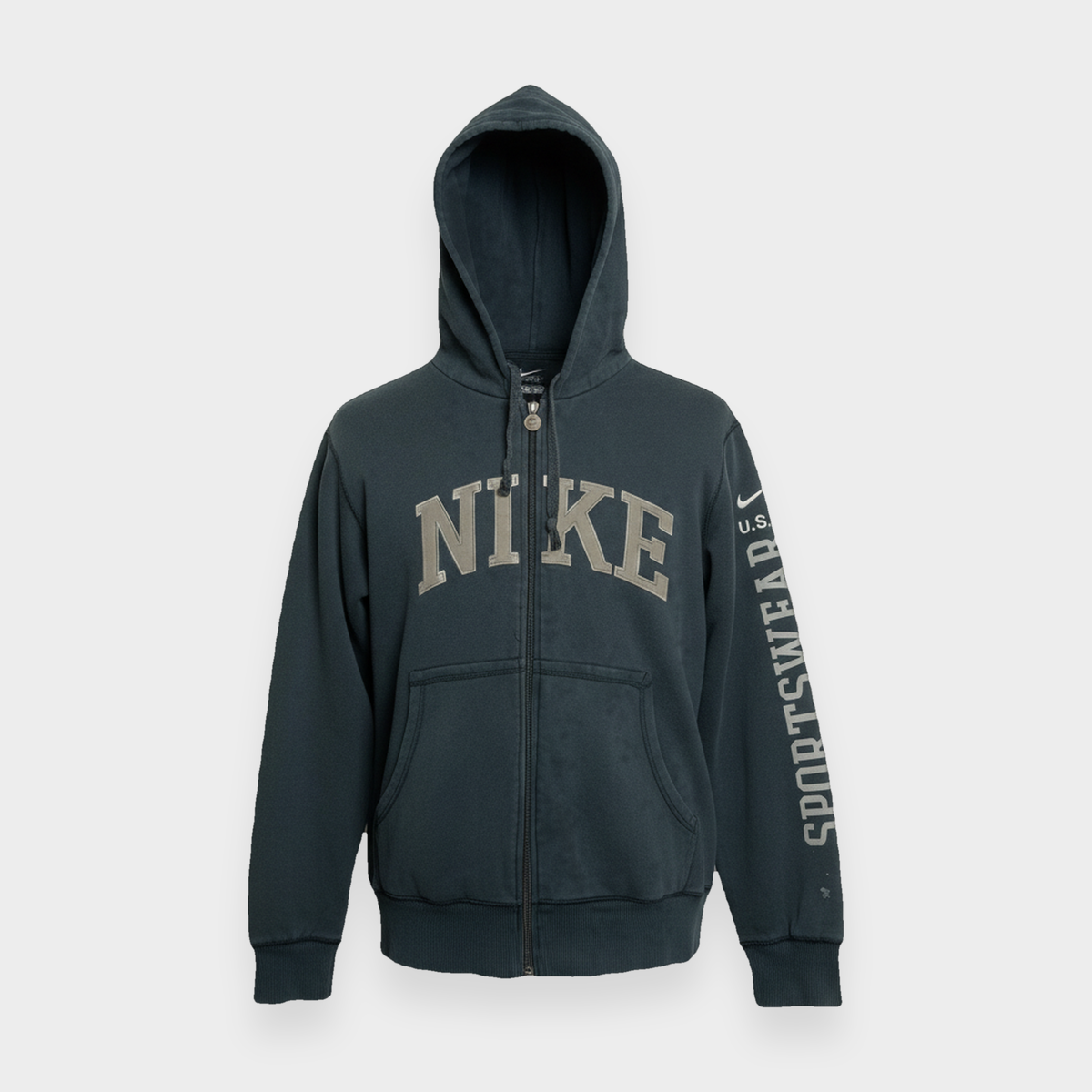 96VINTAGE Ghost-Mannequin — Vintage Nike Sweater (L)