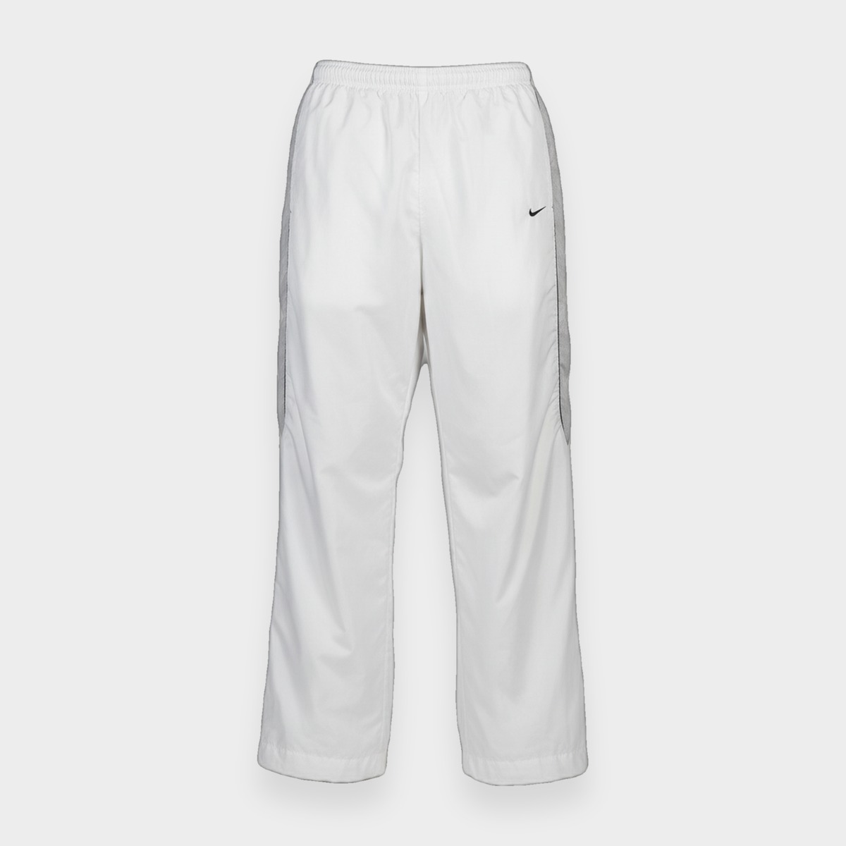 96VINTAGE Ghost-Mannequin — Vintage Nike Trackpants (M)