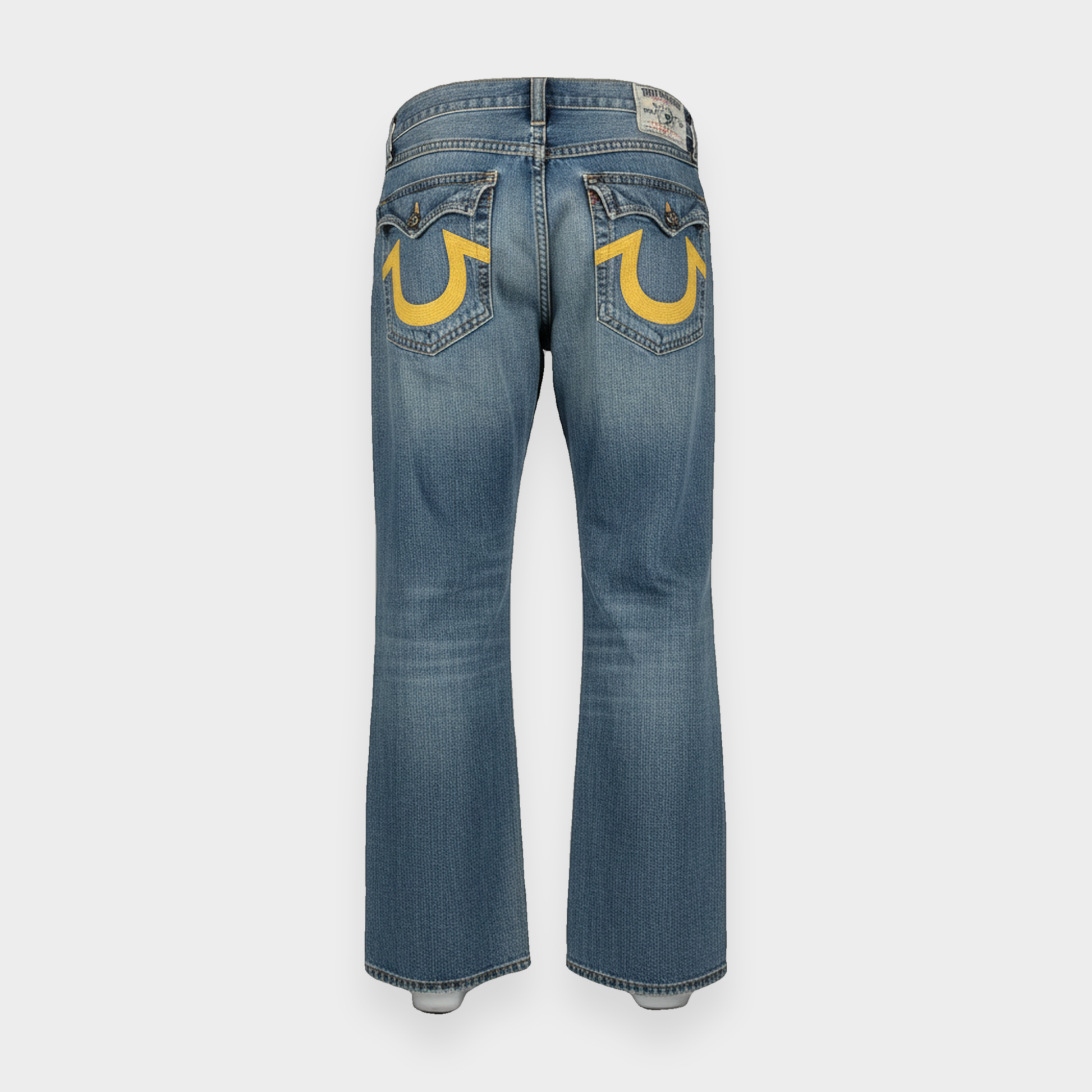 96VINTAGE Ghost-Mannequin — Vintage True Religion Jeans (34)
