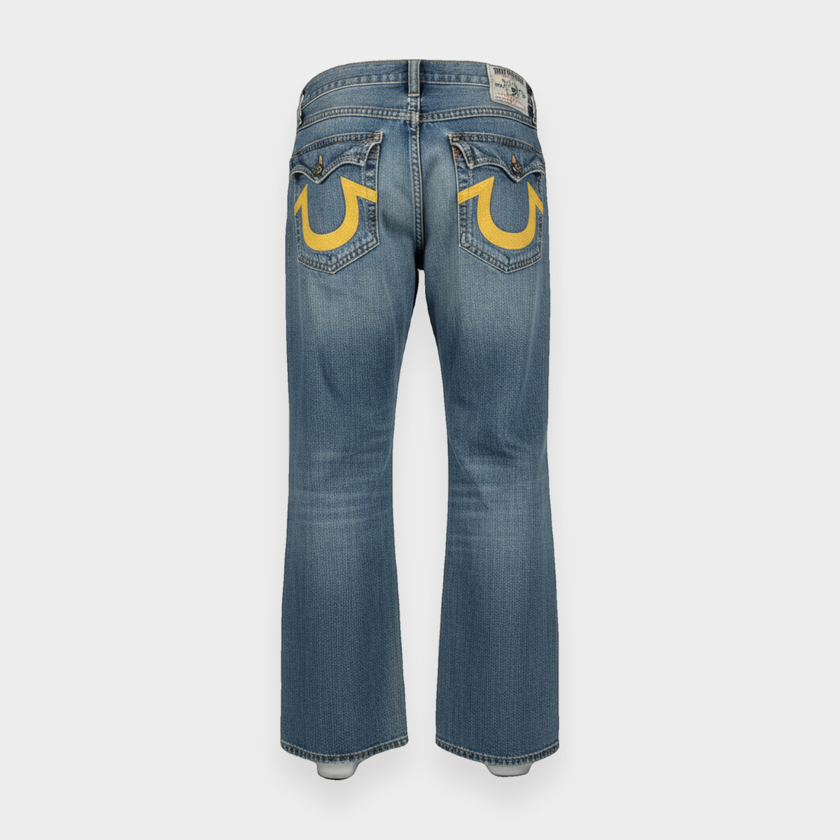 96VINTAGE Ghost-Mannequin — Vintage True Religion Jeans (34)