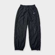 KI-Cover: Vintage Nike Trackpants (S), aus unseren Fotos geglättet (KI-Ansicht nach unseren Fotos)