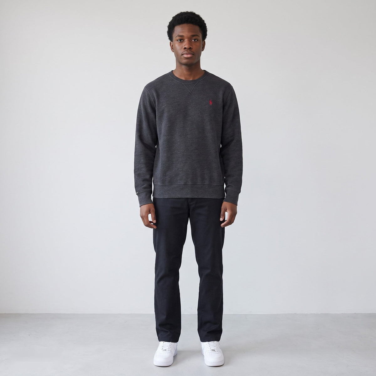 KI-Ansicht: Vintage Polo Ralph Lauren Sweater (M) getragen (KI-Visualisierung, Zustand siehe echte Fotos)