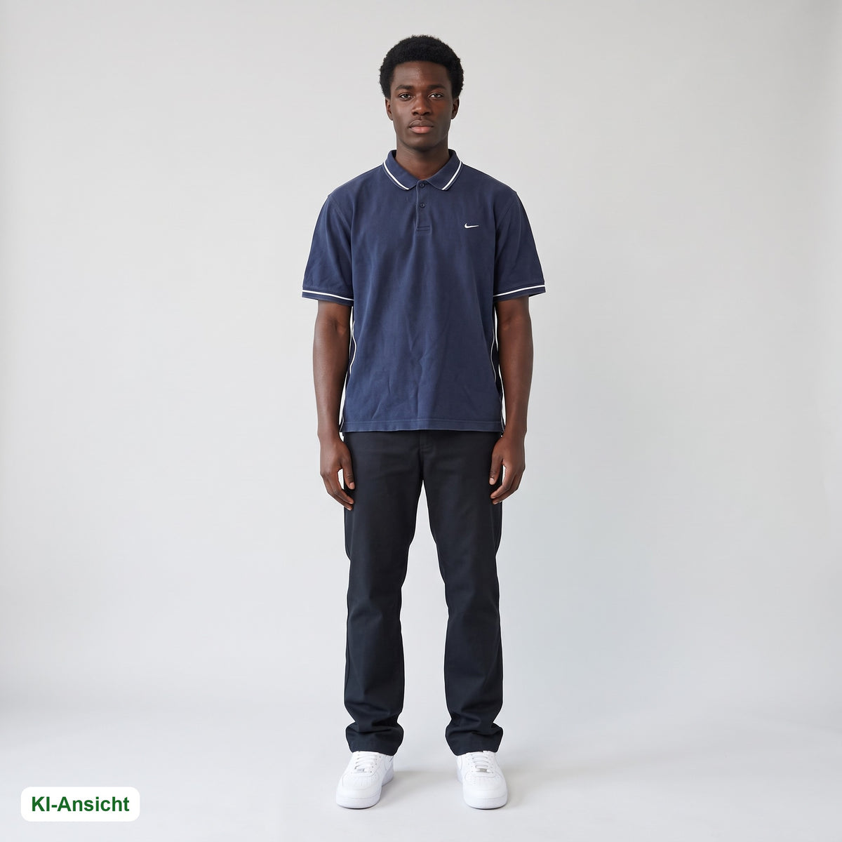 KI-Ansicht: Vintage Nike Poloshirt (XL) getragen (KI-Visualisierung, Zustand siehe echte Fotos)