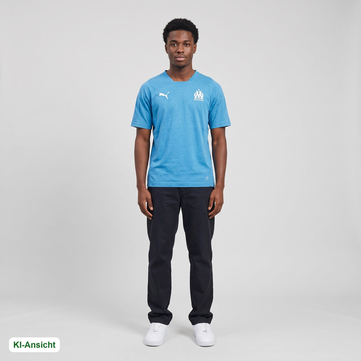 KI-Ansicht: Vintage Puma Trikot (M) getragen (KI-Visualisierung, Zustand siehe echte Fotos)