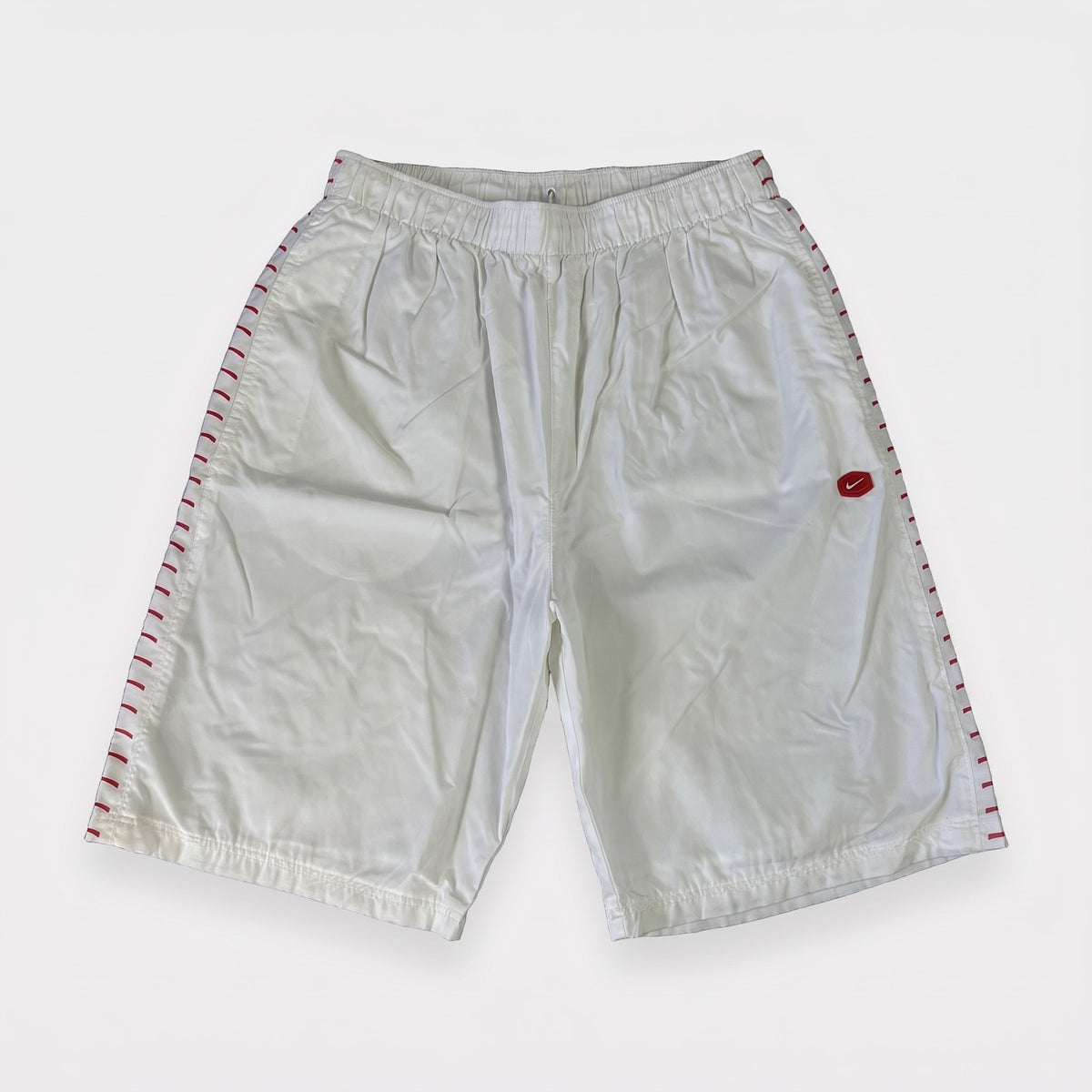 KI-Cover: Vintage Nike Shorts (L), aus unseren Fotos geglättet (Zustand siehe echte Fotos)