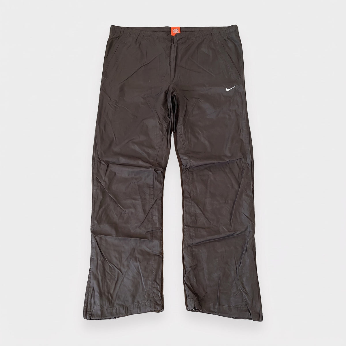 KI-Cover: Vintage Nike Trackpants (S), aus unseren Fotos geglättet (Zustand siehe echte Fotos)