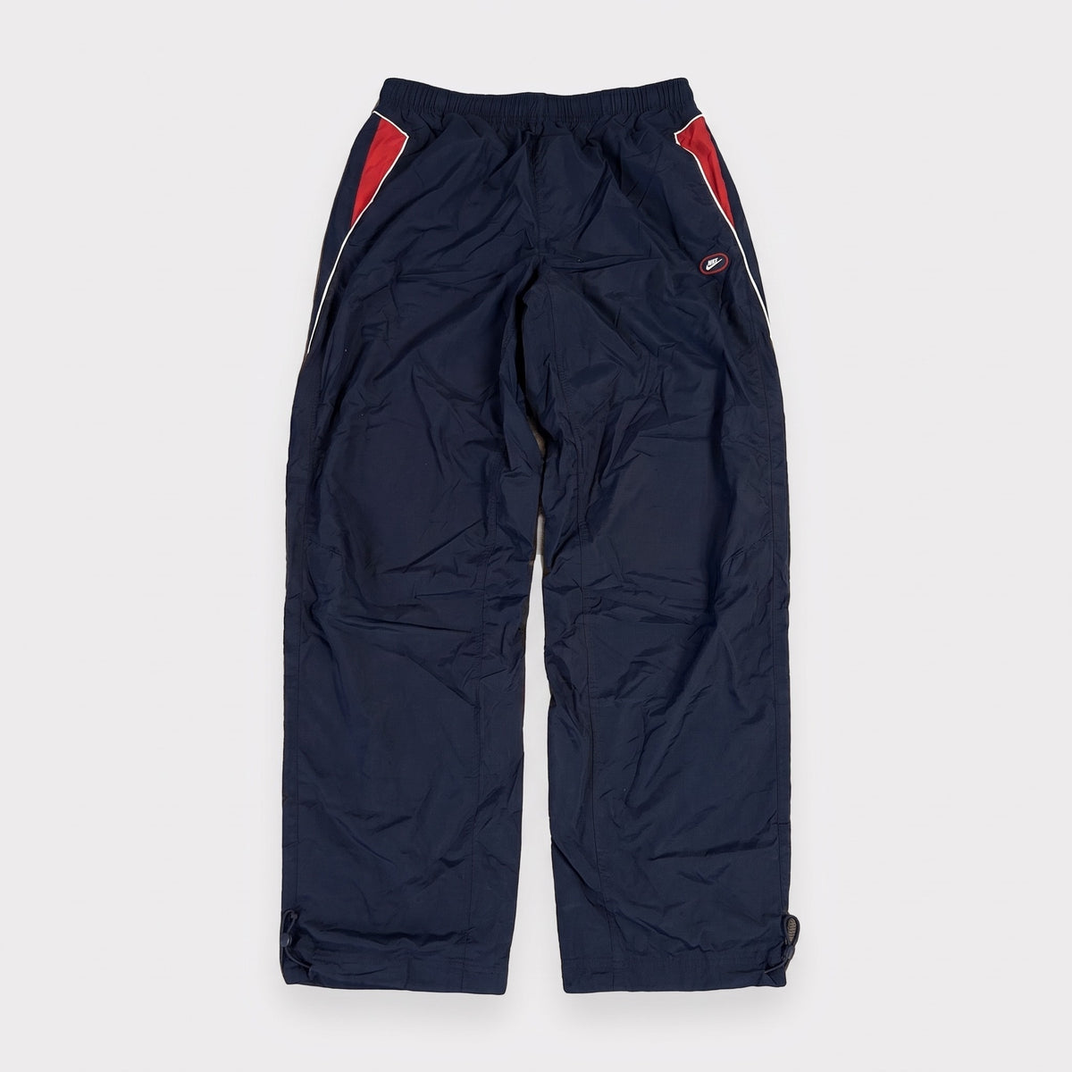 KI-Cover: Vintage Nike Trackpants (XL), aus unseren Fotos geglättet (Zustand siehe echte Fotos)