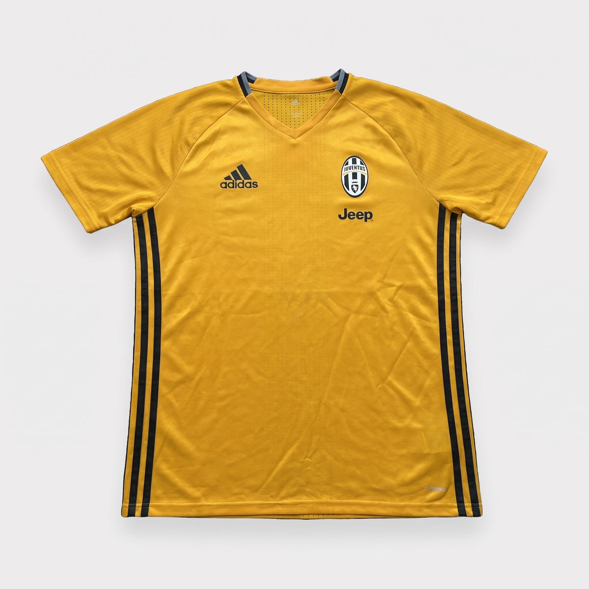 KI-Cover: Vintage Adidas Trikot (M), aus unseren Fotos geglättet (Zustand siehe echte Fotos)