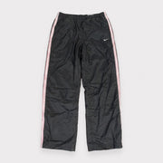 KI-Cover: Vintage Nike Trackpants (XL), aus unseren Fotos geglättet (Zustand siehe echte Fotos)