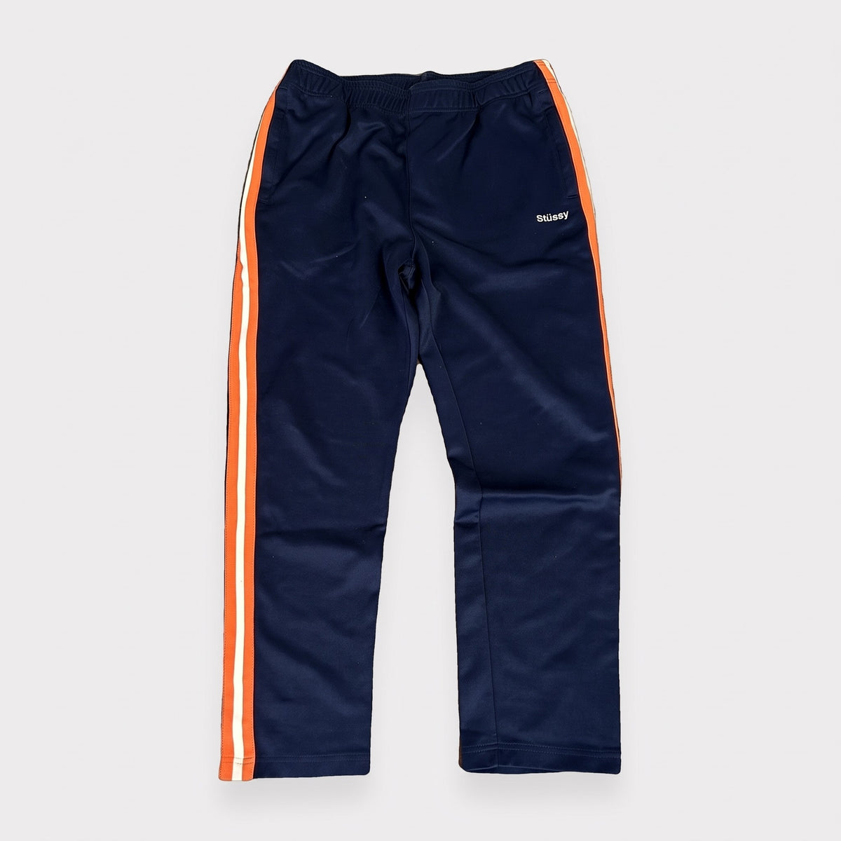 KI-Cover: Vintage Stussy Trackpants (M), aus unseren Fotos geglättet (Zustand siehe echte Fotos)