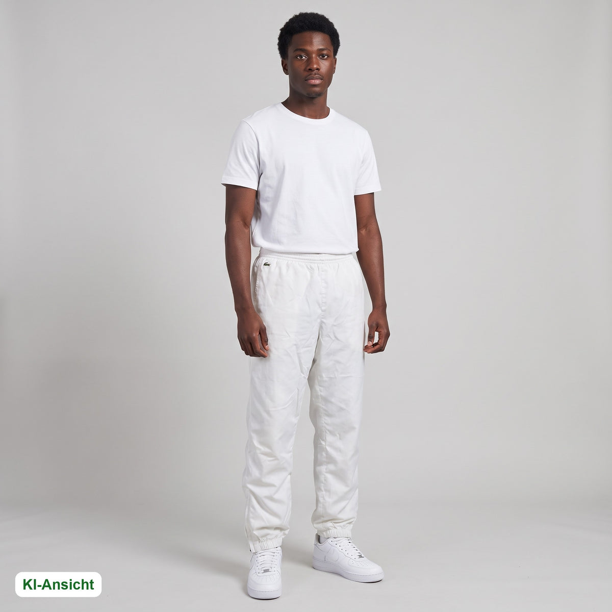 KI-Ansicht: Vintage Lacoste Trackpants (S) getragen (KI-Visualisierung, Zustand siehe echte Fotos)