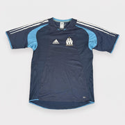 KI-Cover: Vintage Adidas Trikot (L), aus unseren Fotos geglättet (Zustand siehe echte Fotos)