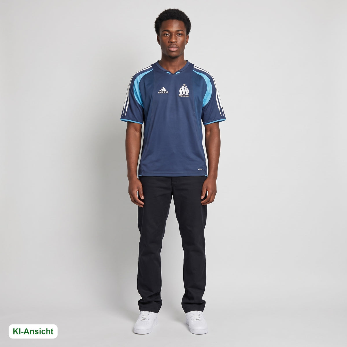 KI-Ansicht: Vintage Adidas Trikot (L) getragen (KI-Visualisierung, Zustand siehe echte Fotos)