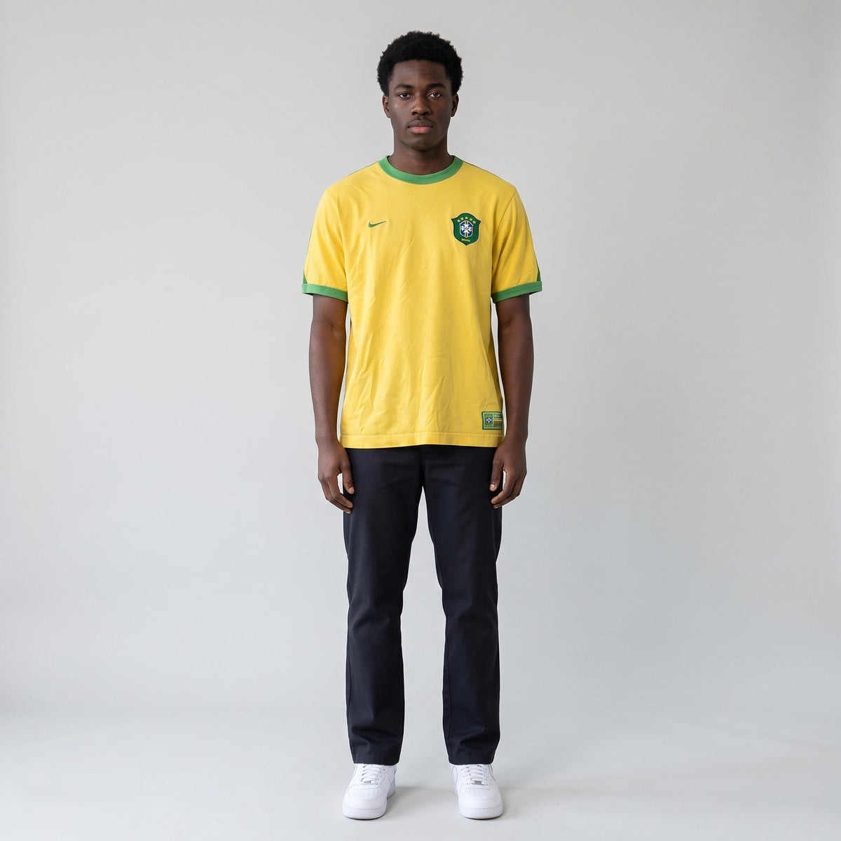 KI-Ansicht: Vintage Nike T-Shirt (XL) getragen (KI-Visualisierung, Zustand siehe echte Fotos)