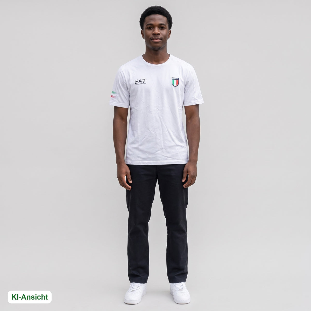 KI-Ansicht: Vintage Armani T-Shirt (L) getragen (KI-Visualisierung, Zustand siehe echte Fotos)