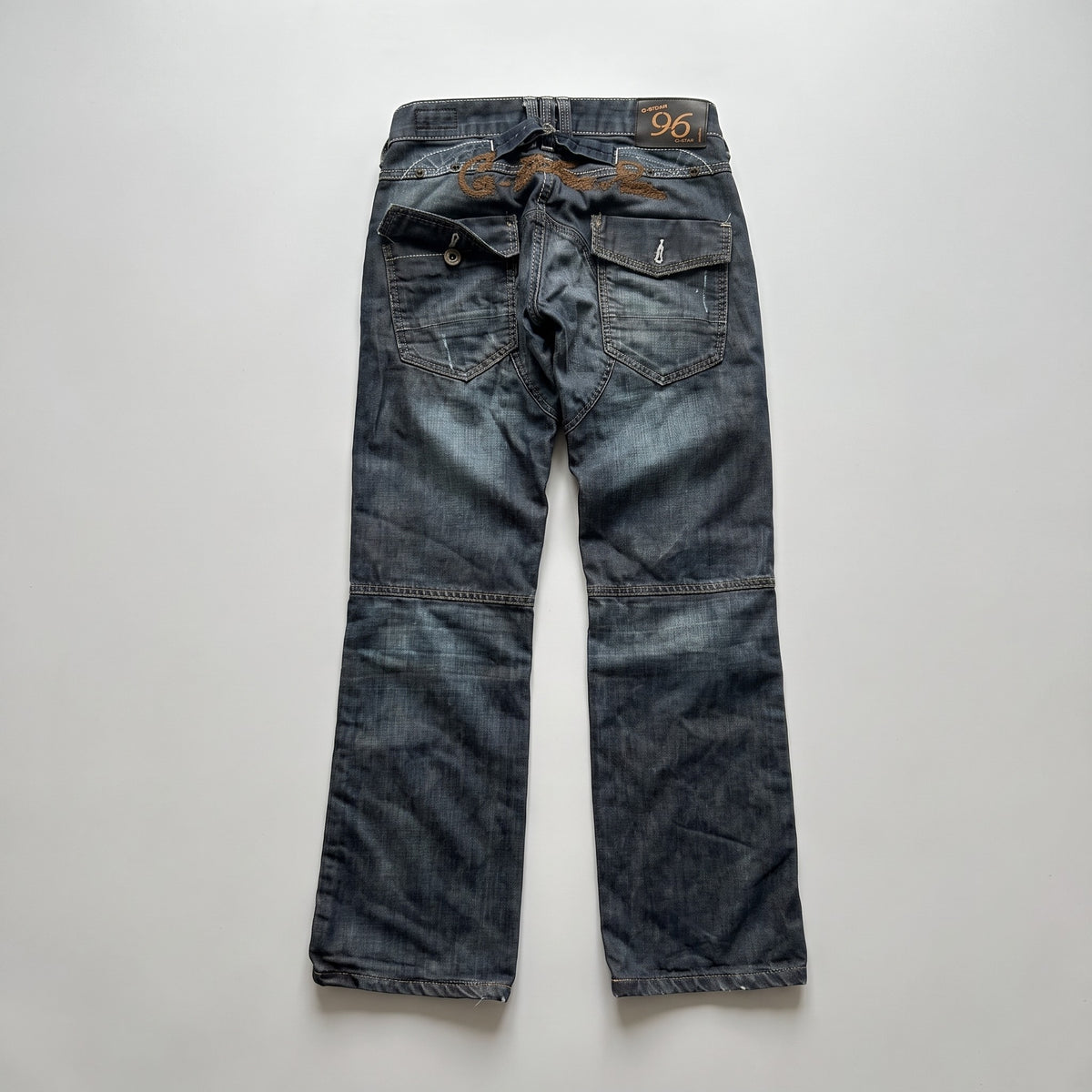 KI-Cover: Vintage G-Star Jeans (W28 L26), aus unseren Fotos geglättet (Zustand siehe echte Fotos)