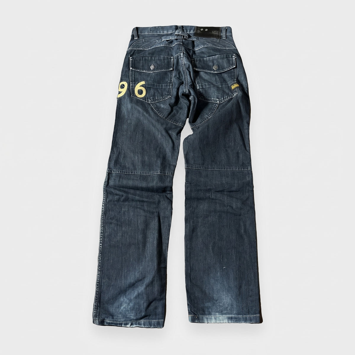 KI-Cover: Vintage G-Star Jeans (W29 L33), aus unseren Fotos geglättet (Zustand siehe echte Fotos)