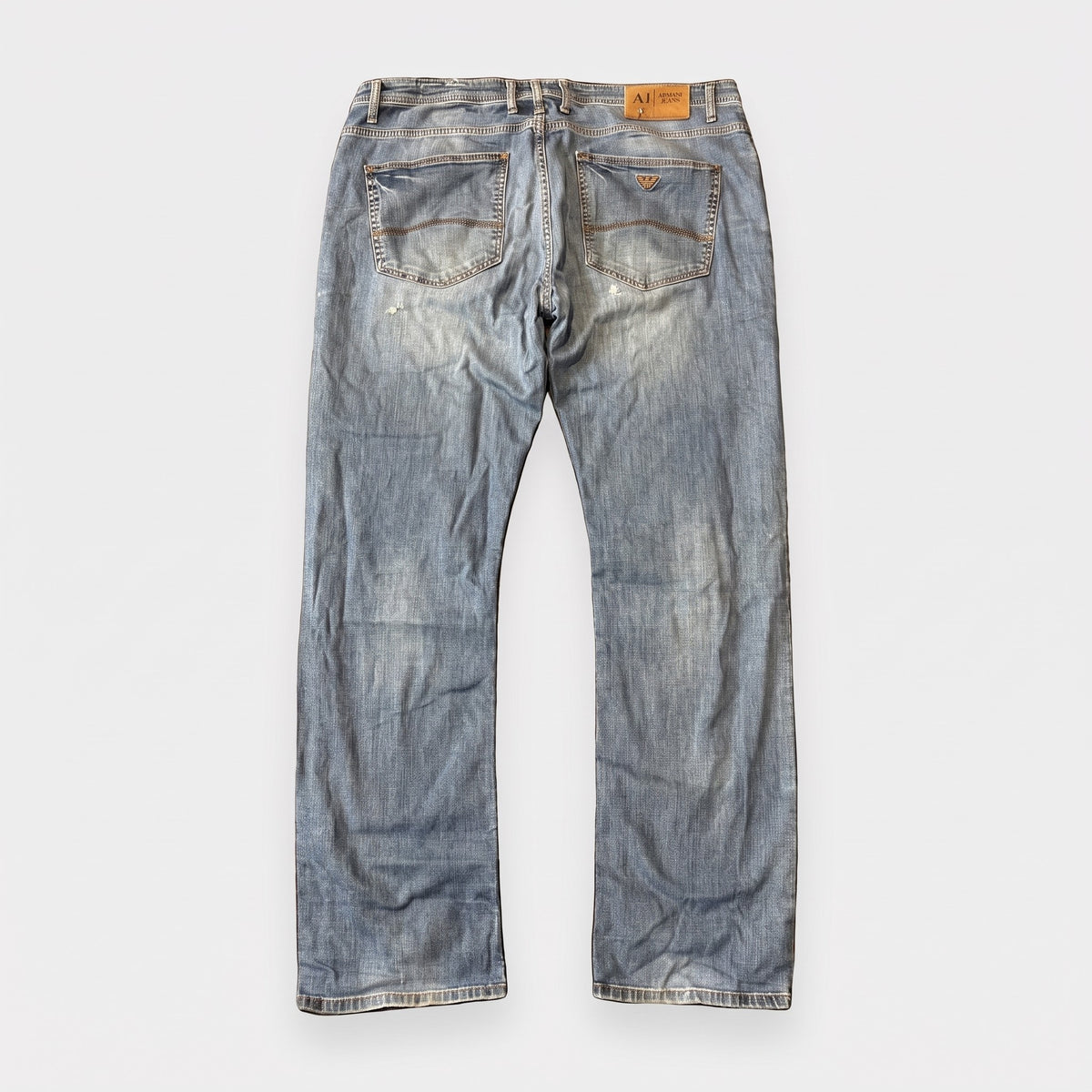 KI-Cover: Vintage Armani Jeans (W40 L32), aus unseren Fotos geglättet (Zustand siehe echte Fotos)