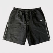 KI-Cover: Vintage Nike Shorts (XL), aus unseren Fotos geglättet (Zustand siehe echte Fotos)