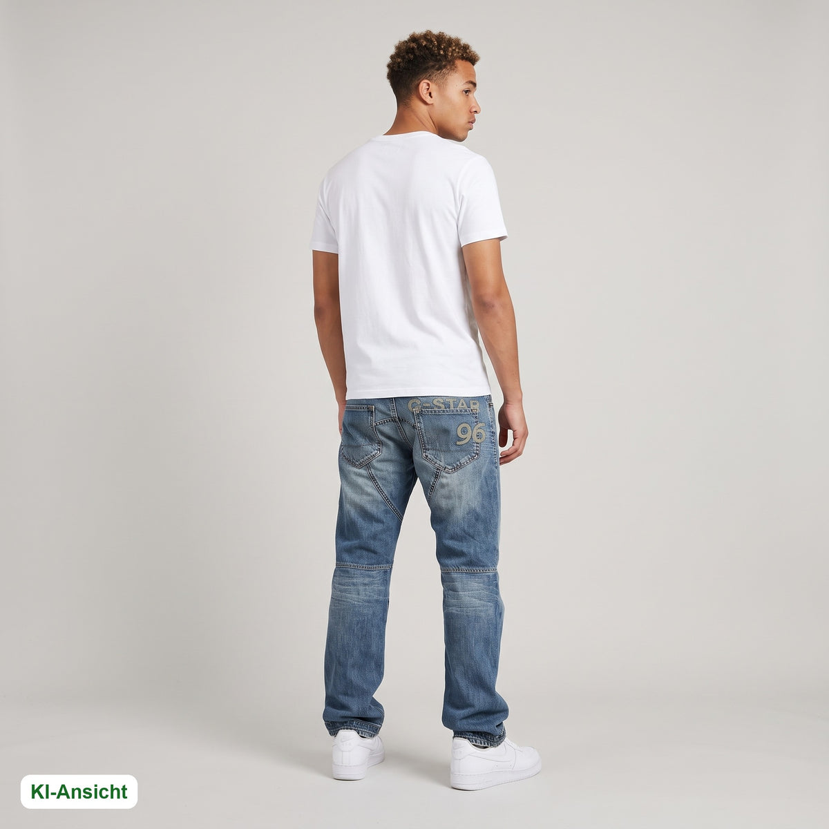 KI-Ansicht: Vintage G-Star Jeans (W36 L33) getragen (KI-Visualisierung, Zustand siehe echte Fotos)