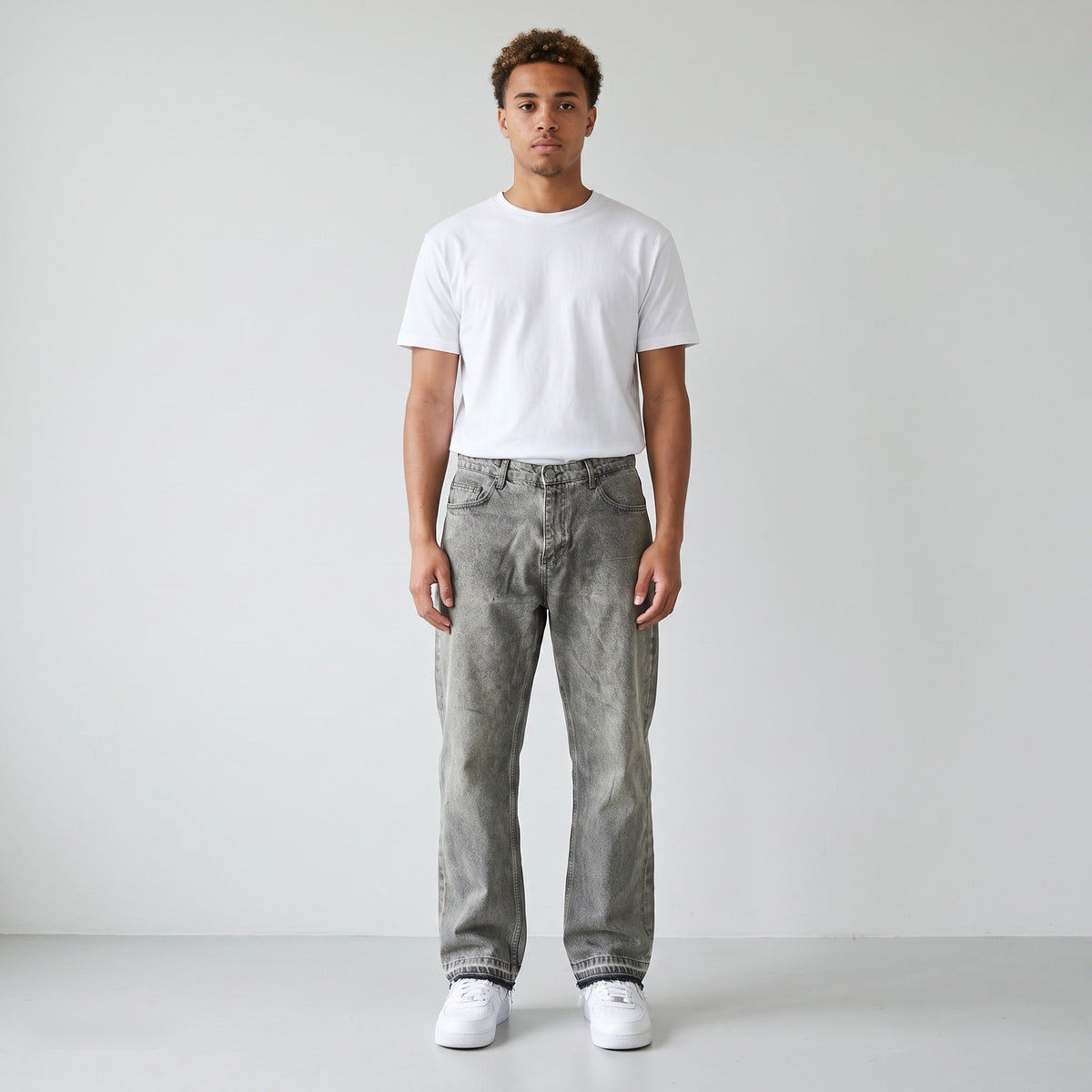 KI-Ansicht: Vintage 2Y Studios Jeans (W34 L33) getragen (KI-Visualisierung, Zustand siehe echte Fotos)