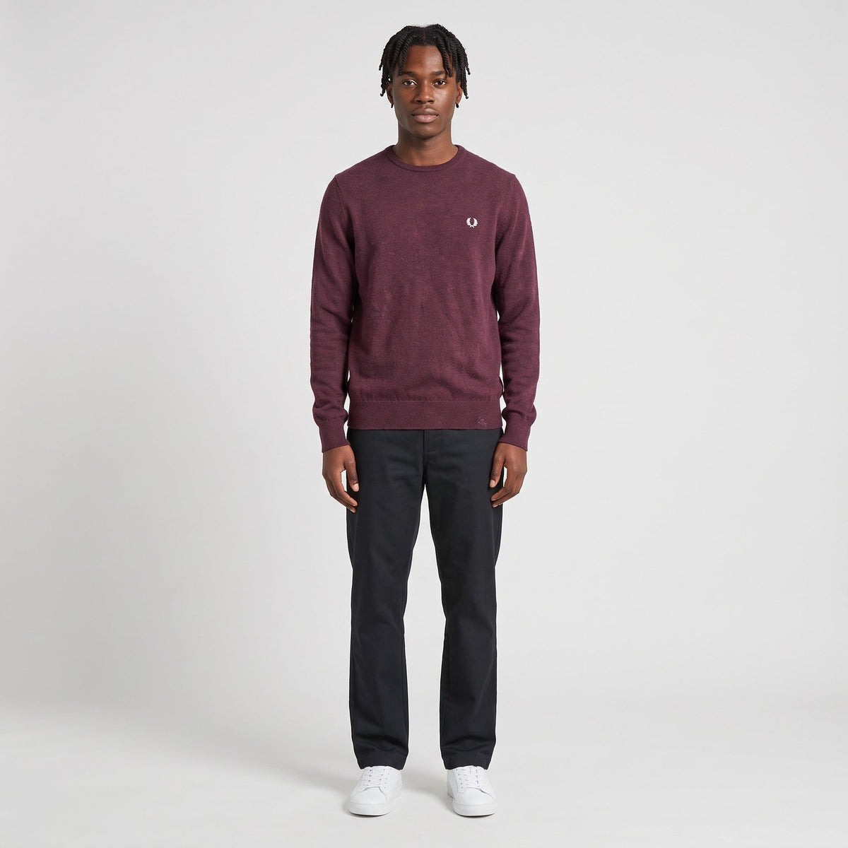 KI-Ansicht: Vintage Fred Perry Sweater (M) getragen (KI-Visualisierung, Zustand siehe echte Fotos)