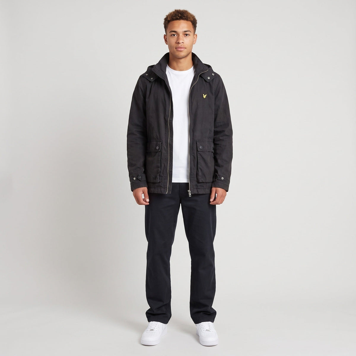 KI-Ansicht: Vintage Lyle & Scott Jacket (S) getragen (KI-Visualisierung, Zustand siehe echte Fotos)