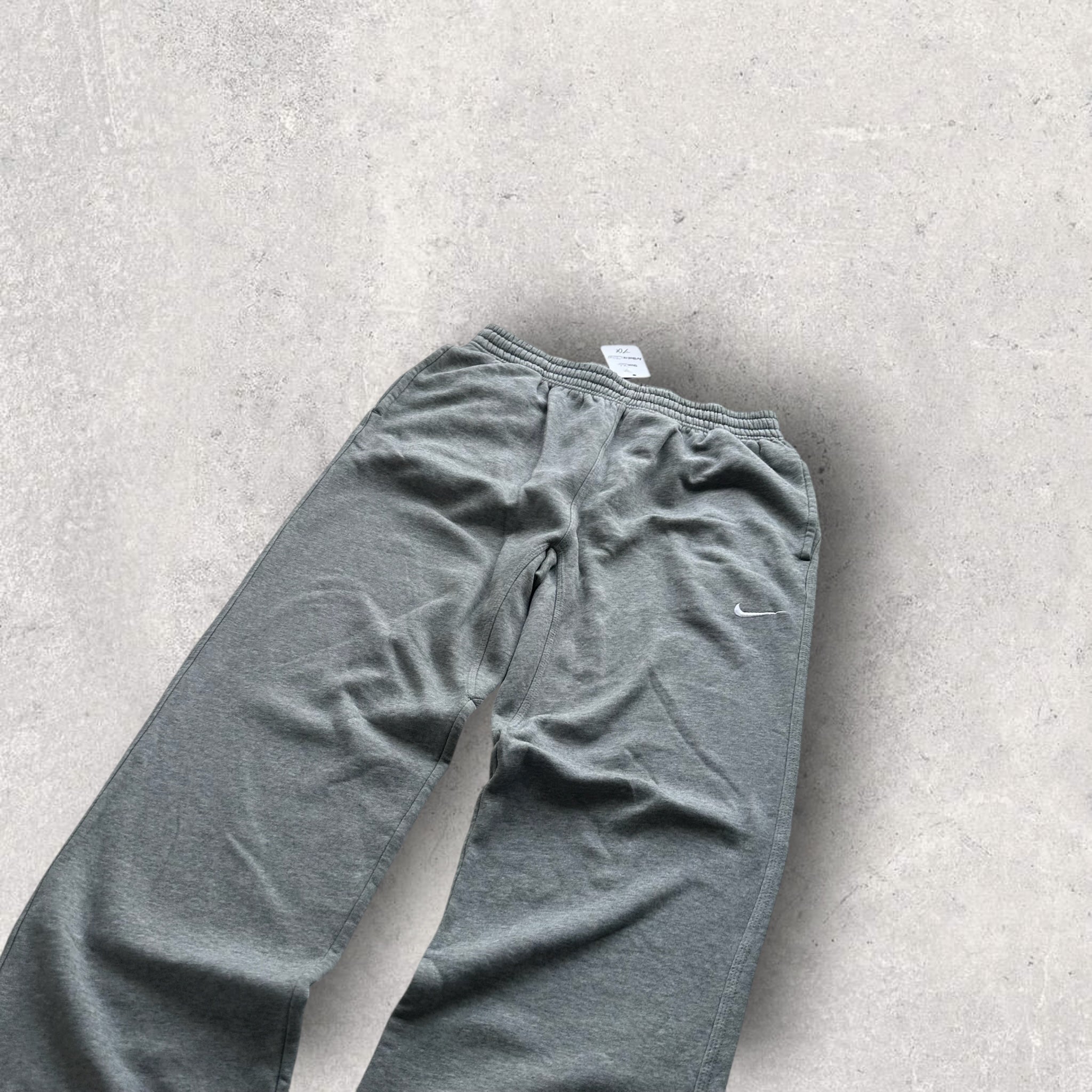 Vintage Nike Trackpants (XL)