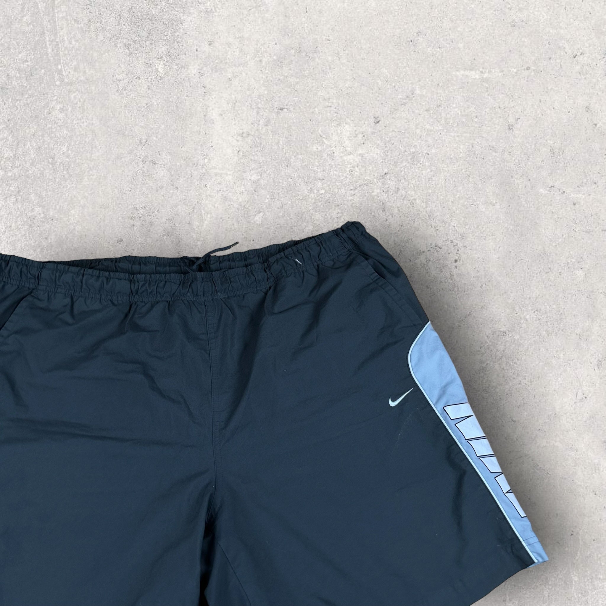 Vintage Nike Shorts (XL)