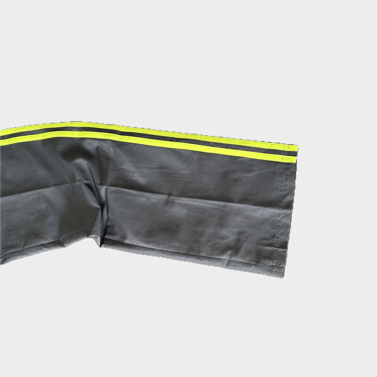 Vintage Adidas Trackpants (S/M)