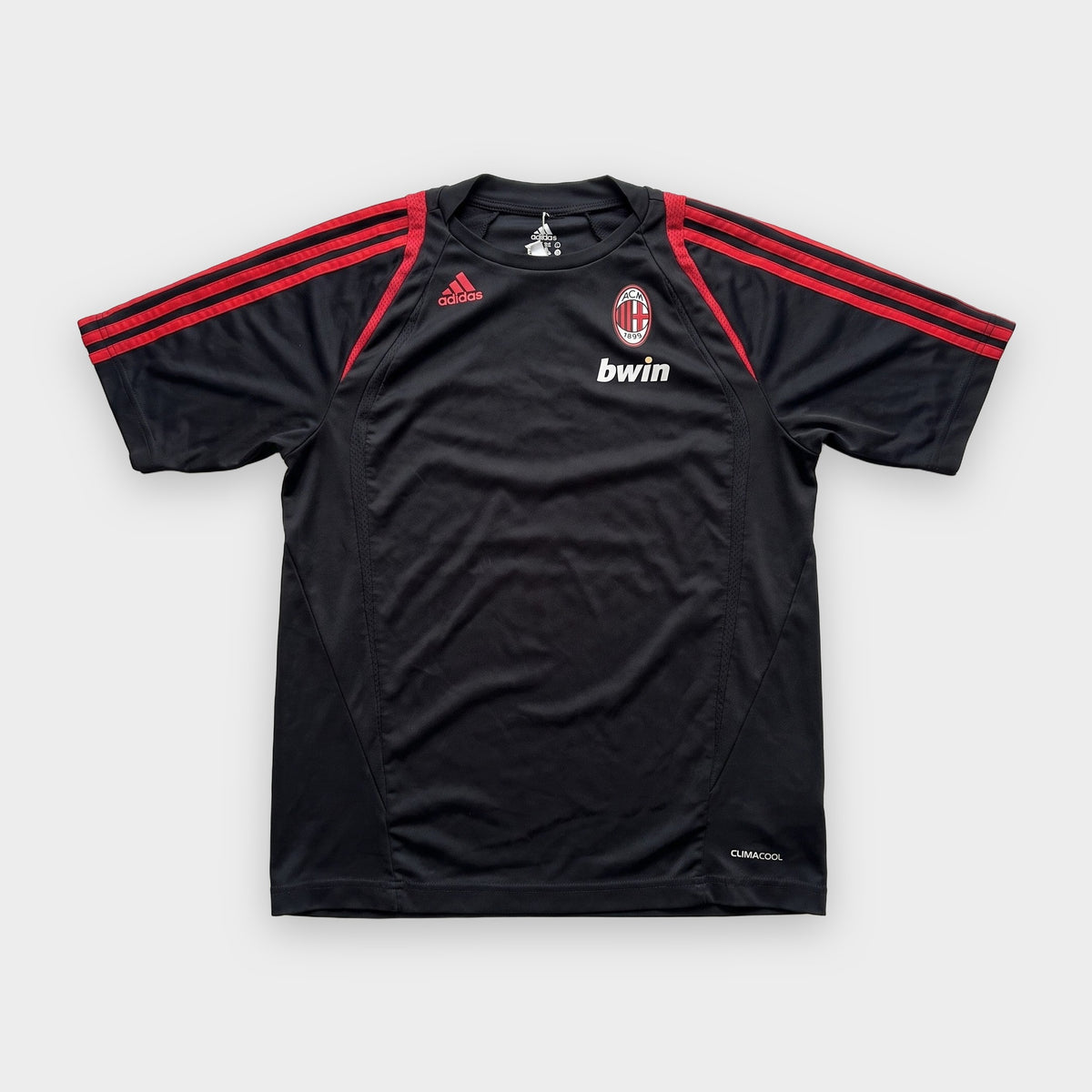 KI-Cover: Vintage AC Milan Trikot (M), aus unseren Fotos geglättet (Zustand siehe echte Fotos)