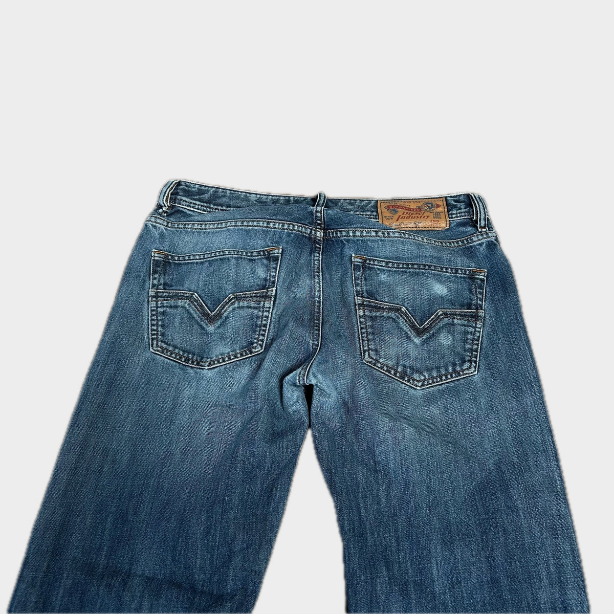 Vintage Diesel Jeans (W33 L28)