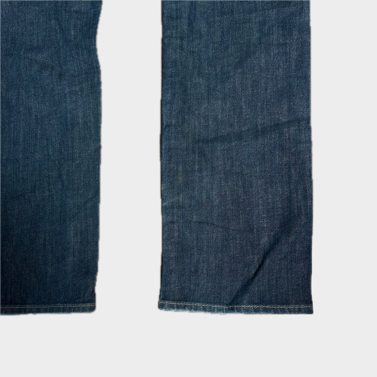 Vintage True Religion Jeans (W37)