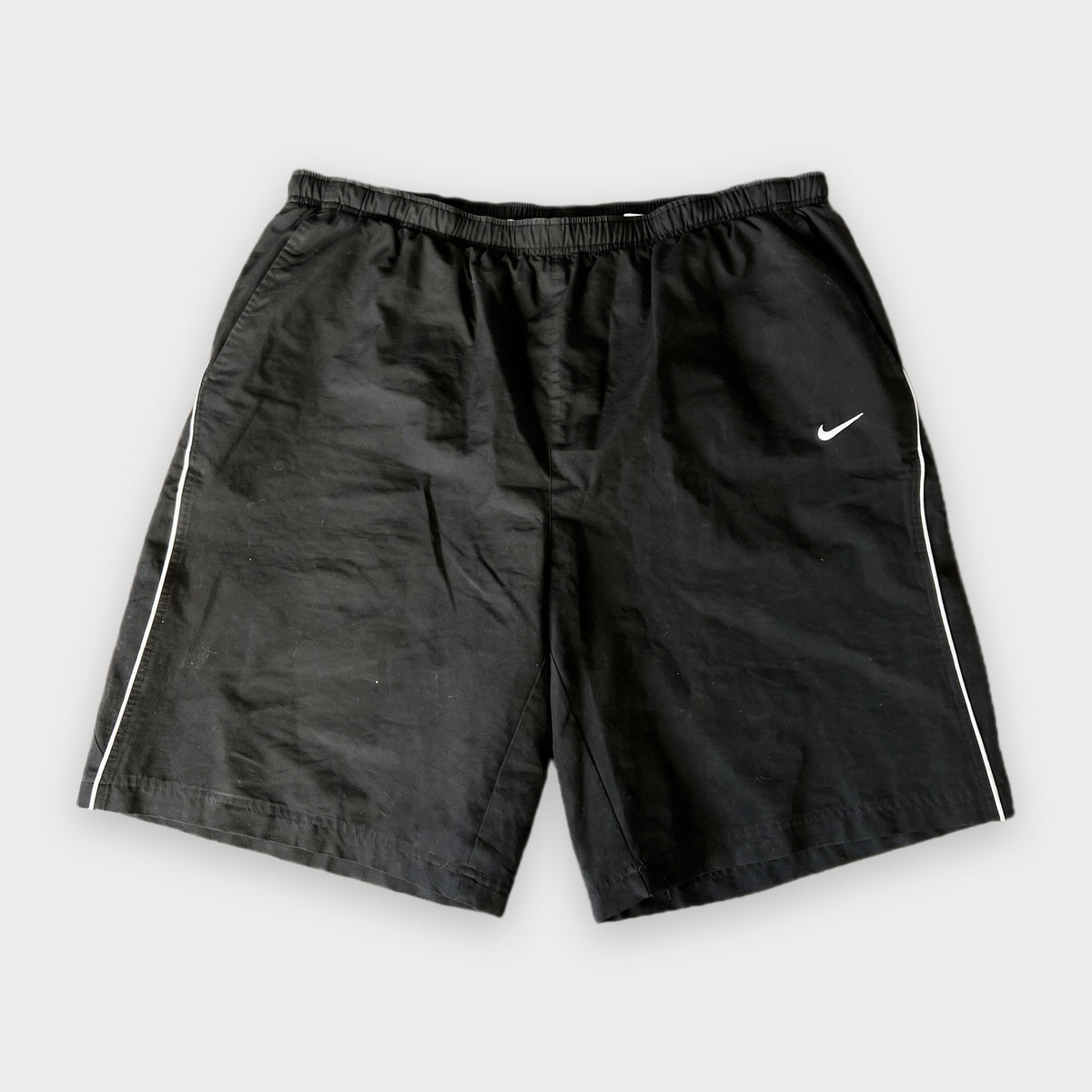 KI-Cover: Vintage Nike Shorts (XL), aus unseren Fotos geglättet (Zustand siehe echte Fotos)