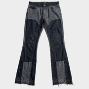 Glattes Liegefoto: Vintage boohooMAN Jeans (W33 L35) (KI-Aufbereitung, Zustand siehe echte Fotos)