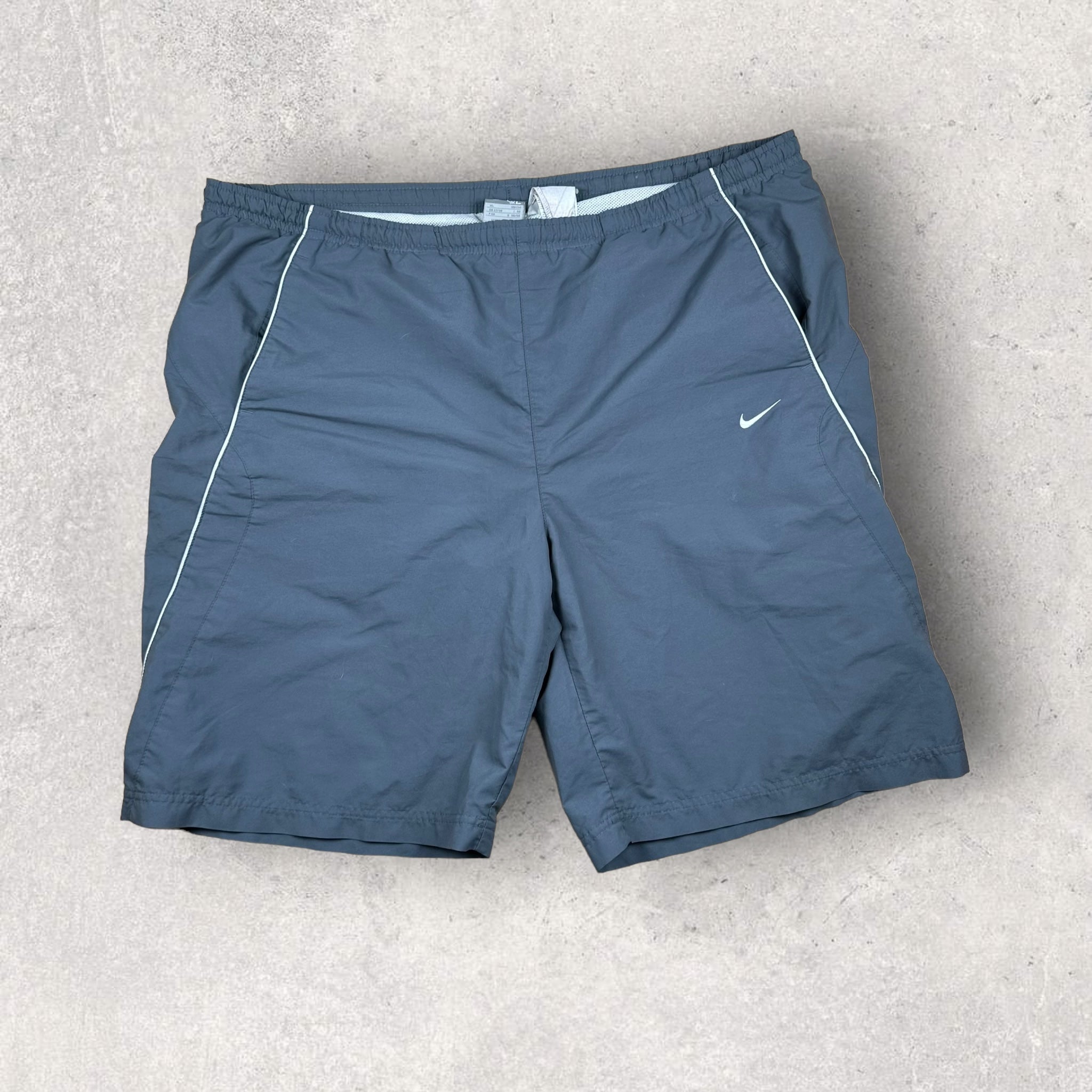 Vintage Nike Shorts (XL)