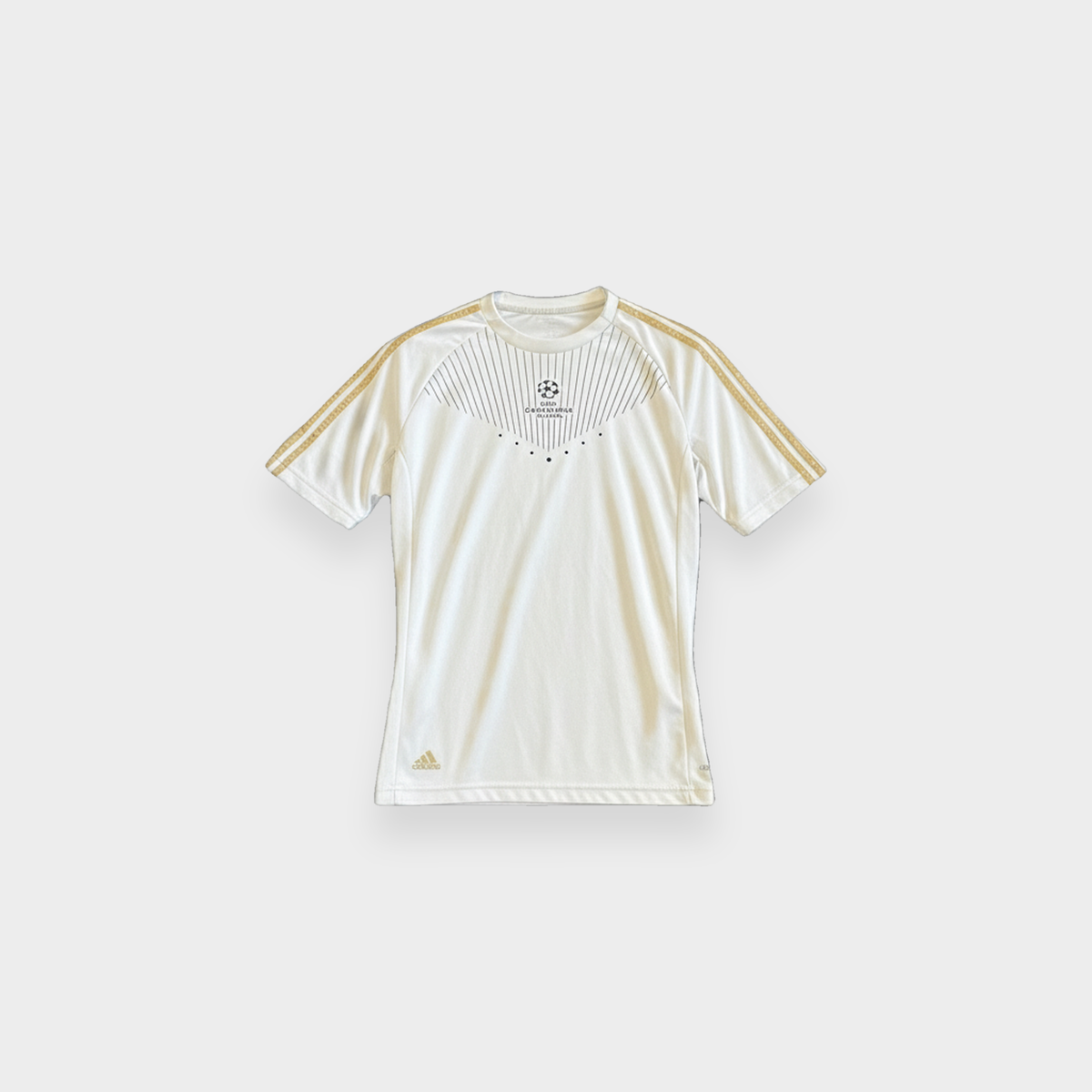 96VINTAGE Ghost-Mannequin — Vintage Champions League Trikot (L)
