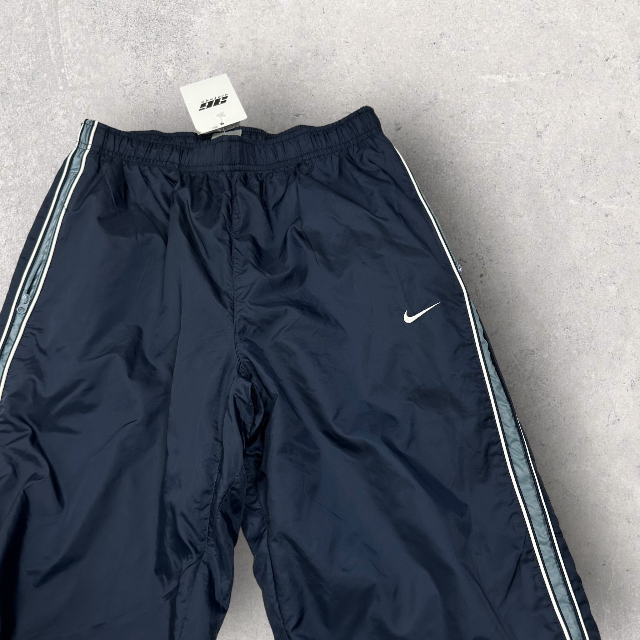 Vintage Nike track pants (M)