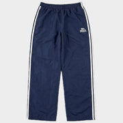 Glattes Liegefoto: Vintage Lonsdale Trackpants (S) (KI-Aufbereitung, Zustand siehe echte Fotos)