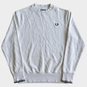 Glattes Liegefoto: Vintage Fred Perry Sweater (M) (KI-Aufbereitung, Zustand siehe echte Fotos)