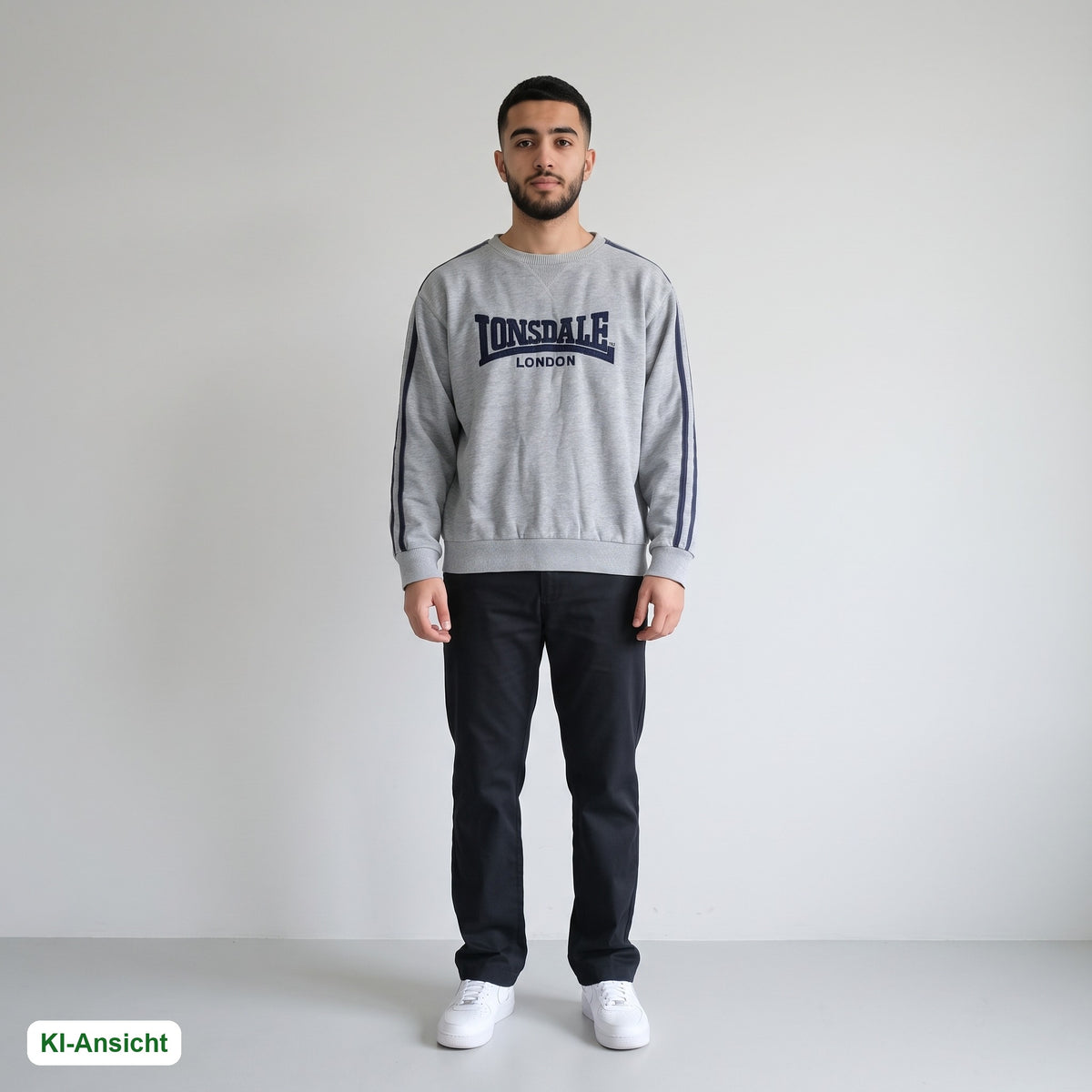 KI-Ansicht: Vintage Lonsdale Sweater (L) getragen (KI-Visualisierung, Zustand siehe echte Fotos)