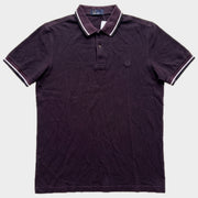 Glattes Liegefoto: Vintage Fred Perry Poloshirt (L) (KI-Aufbereitung, Zustand siehe echte Fotos)