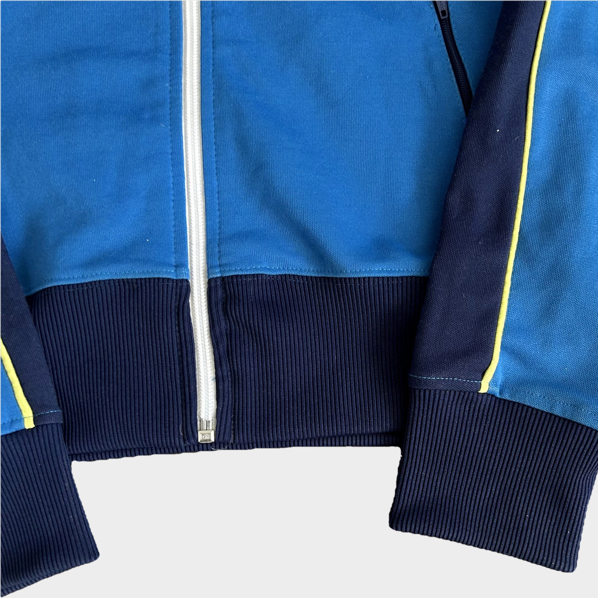 Vintage Fred Perry Trackjacket (XS)