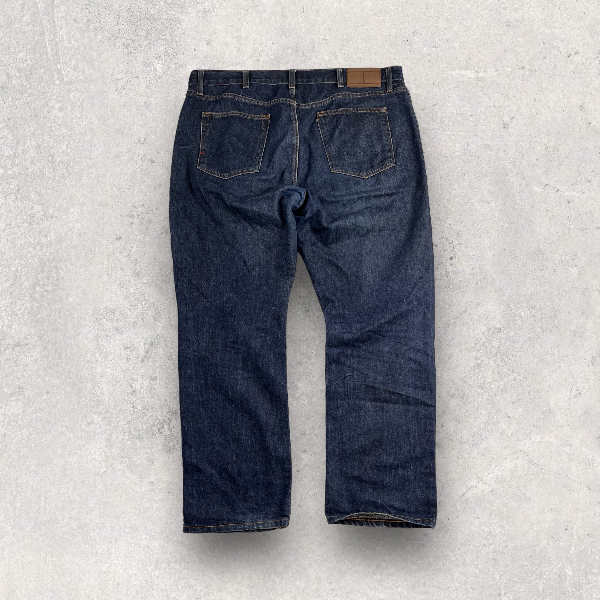 Vintage Tommy Hilfiger (W38 L30)